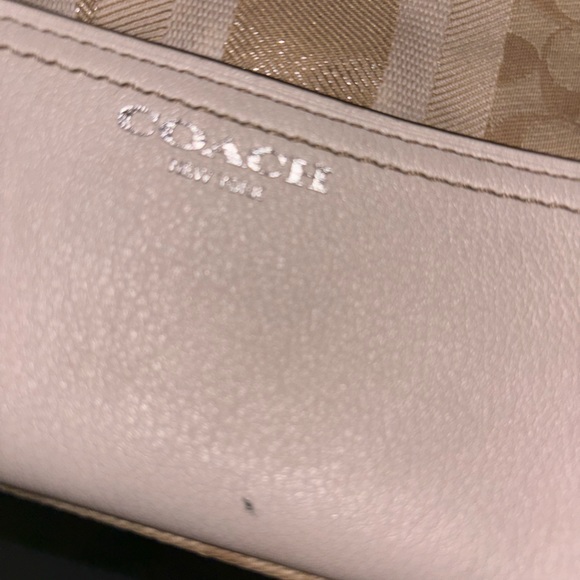 Coach Medium Tan Crossbody Bag - Picture 4 of 8